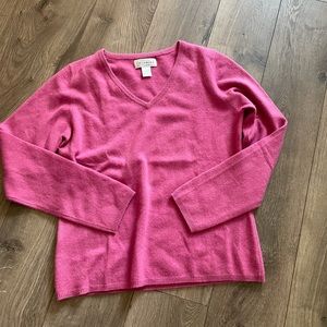 100% Cashmere long sleeve Medium Sutton Studio only at Bloomingdales